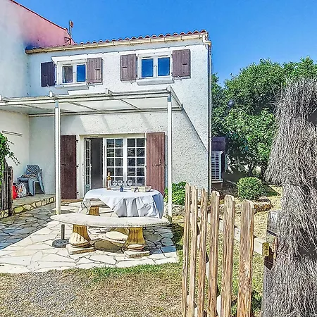 Сasa de vacaciones Les Cariatides 4 By Interhome