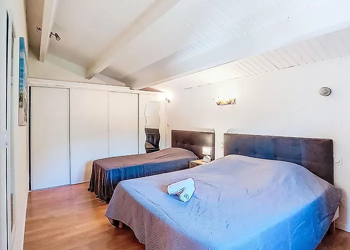 Les Cariatides 4 By Interhome Сasa de vacaciones *