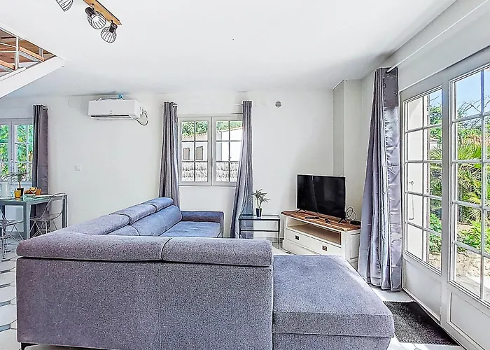 Les Cariatides 4 By Interhome Сasa de vacaciones