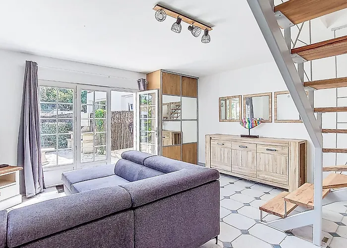 Сasa de vacaciones Les Cariatides 4 By Interhome Saint-Pierre-d'Oleron